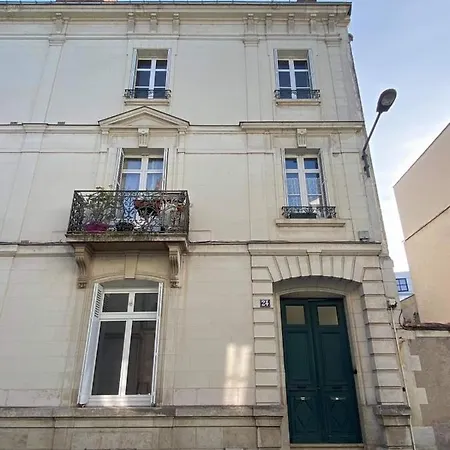 Superb Duplex Near The Halles De
