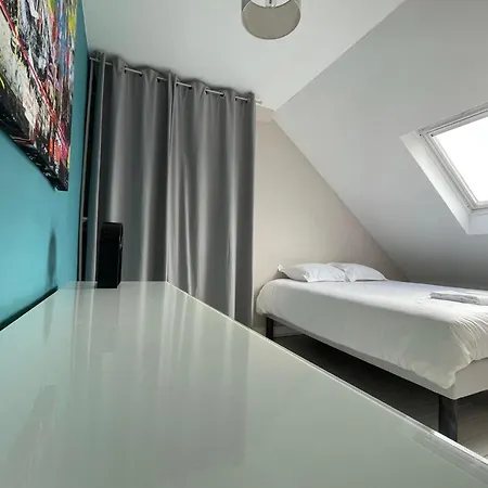 Superb Duplex Near The Halles De Appartamento